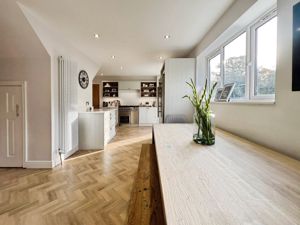 Photo 28- click for photo gallery